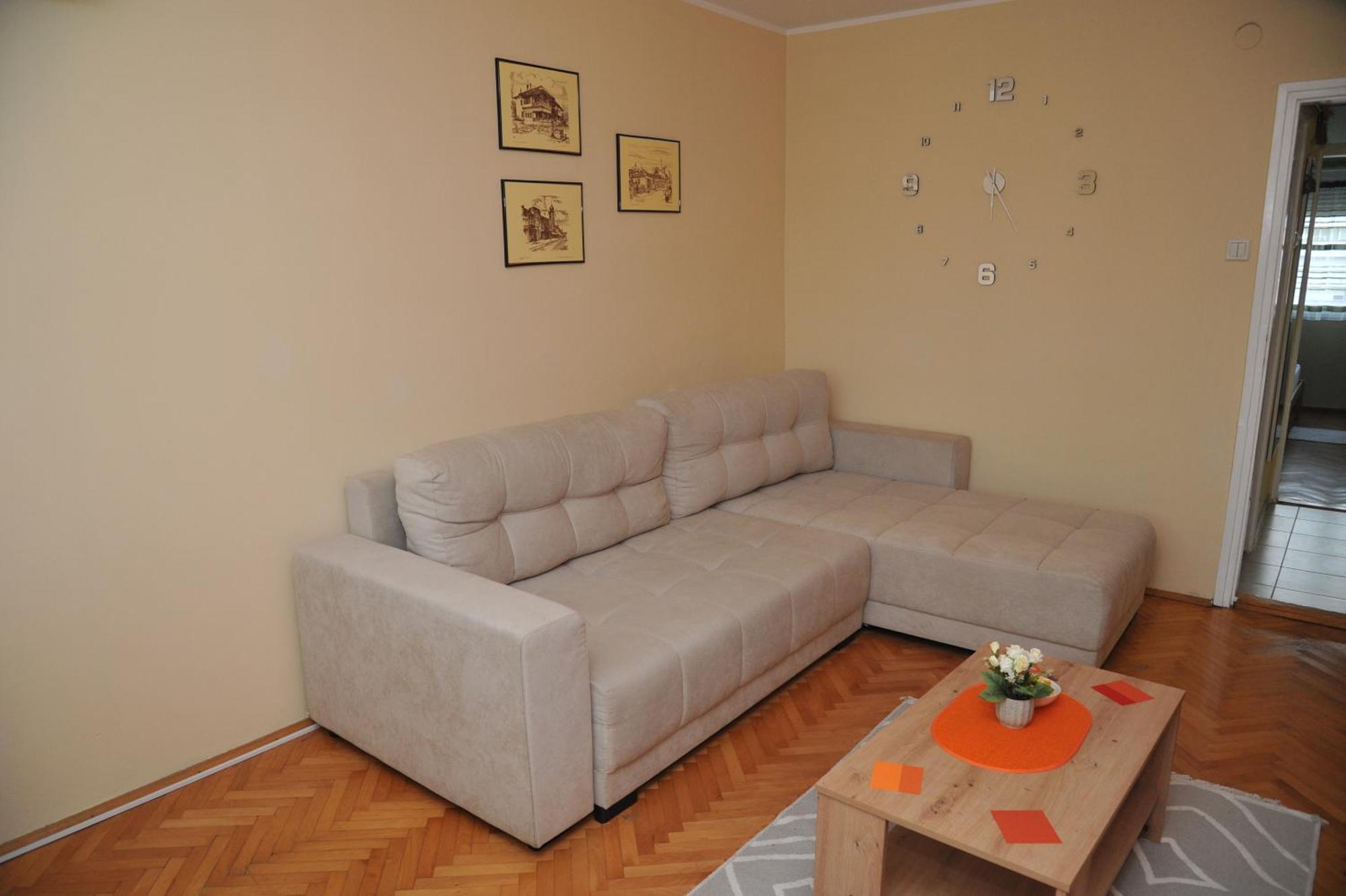Aba Apartman Ni Dış mekan fotoğraf